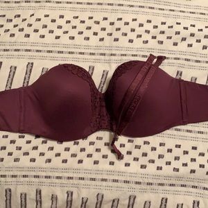 Body by Victoria’s Secret Strapless Bra